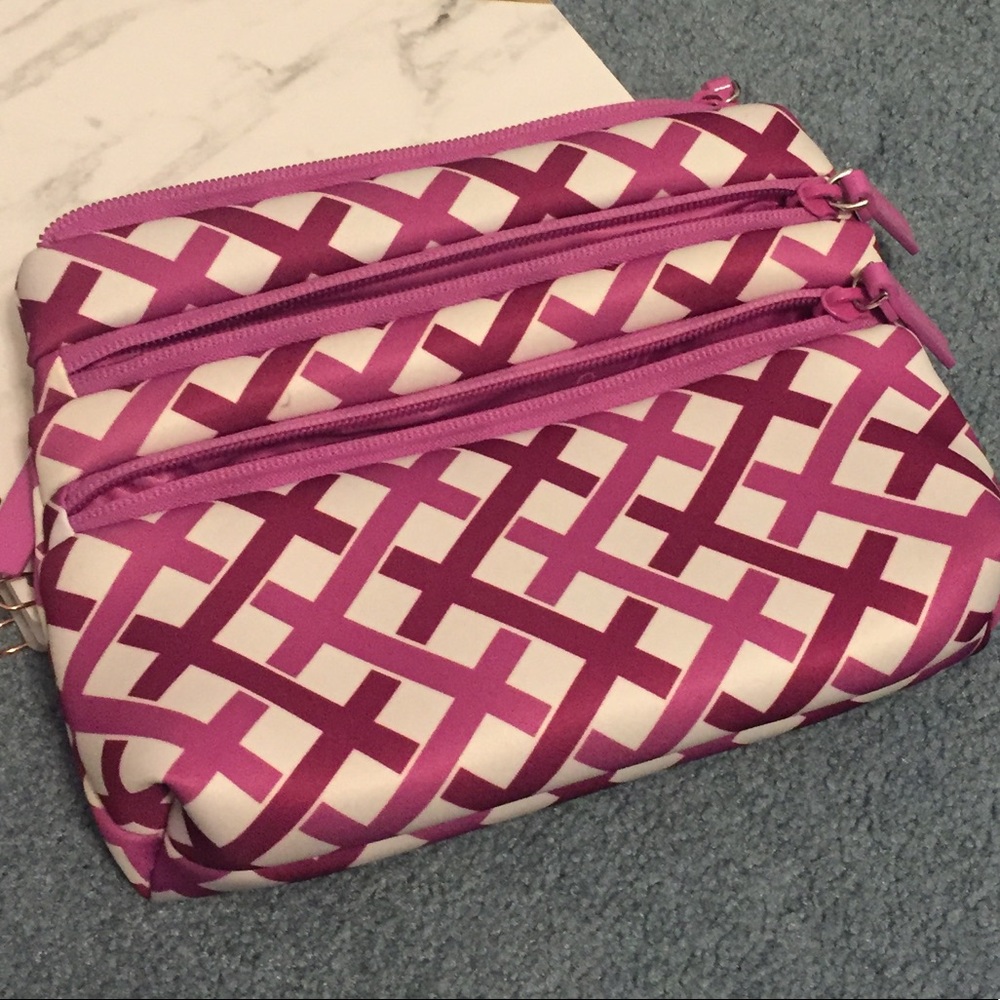 Vera Bradley Neoprene Organizer | Julep Tulip